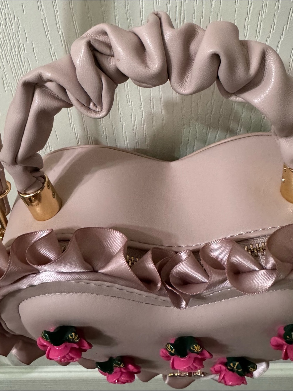 Rare Aldo mauve shaped heart coquette ruffle trim rose purse crossbody bag - Ltd - Picture 5 of 12